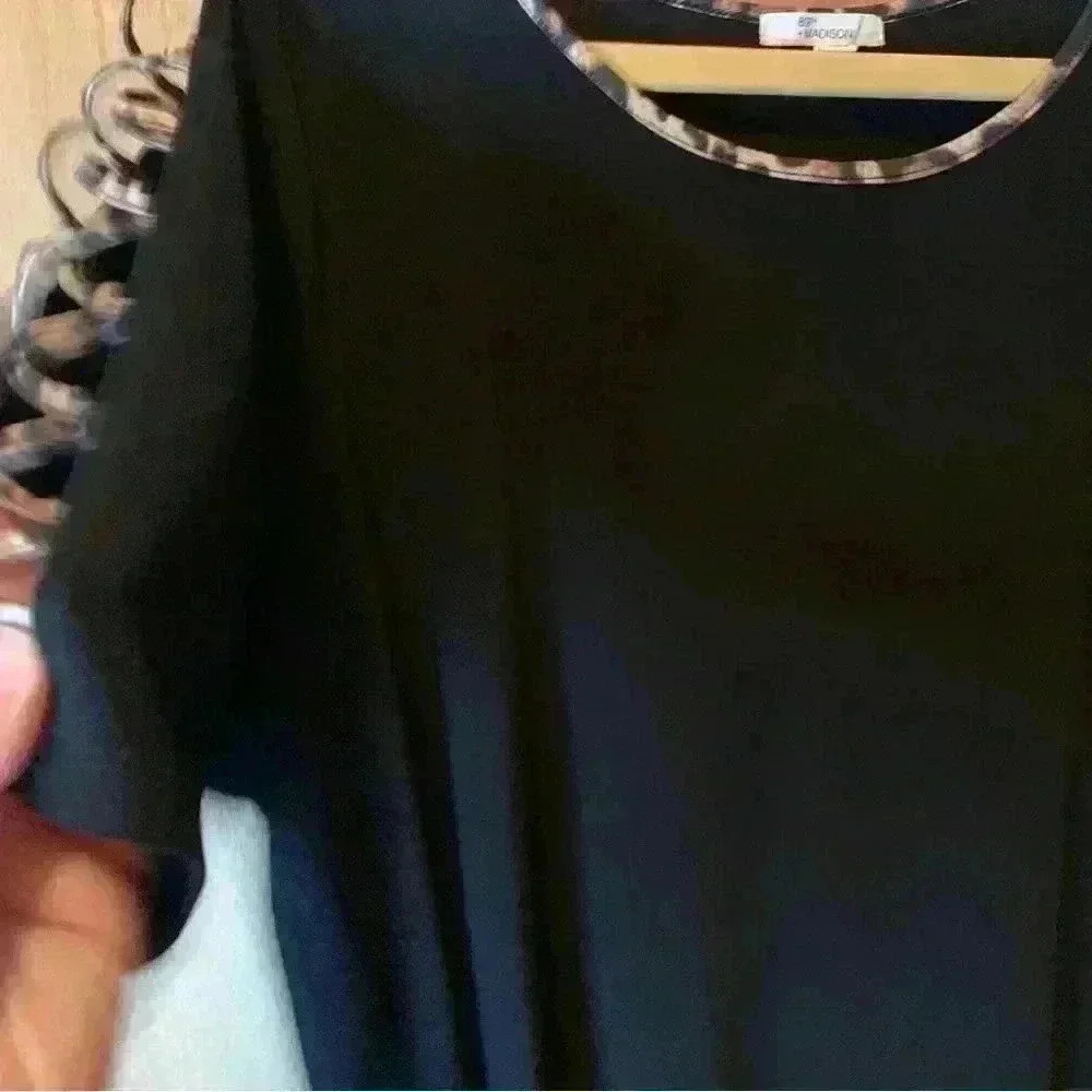 89th and Madison Blouse Short Sleeves 1X - Picture 6 of 15